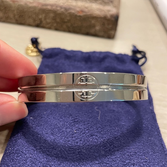 Tory Burch bracelet - Picture 1 of 2